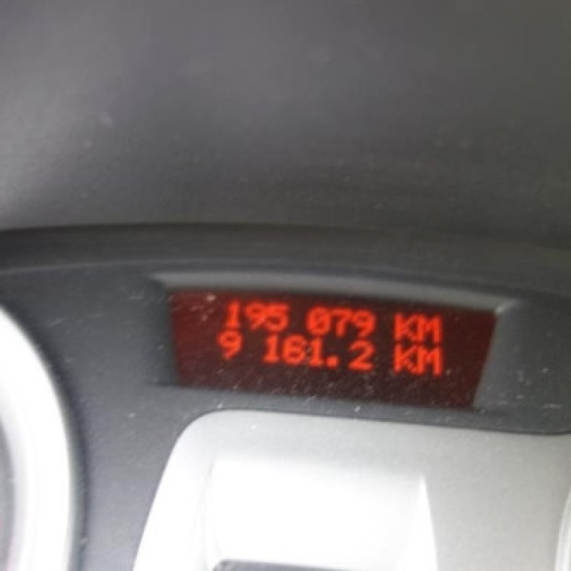 Pretensionneur de ceinture avant droit RENAULT CLIO 3 Photo n°13