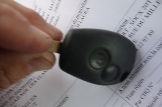 Pretensionneur de ceinture avant droit RENAULT CLIO 3