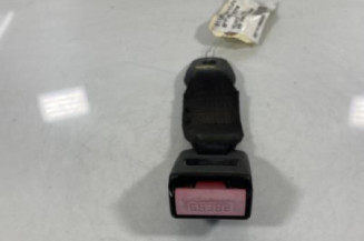 Attache ceinture arriere gauche PEUGEOT 206 Photo n°1