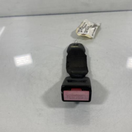 Attache ceinture arriere gauche PEUGEOT 206 Photo n°1