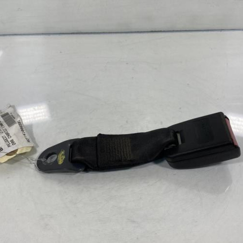 Attache ceinture arriere gauche PEUGEOT 206 Photo n°3
