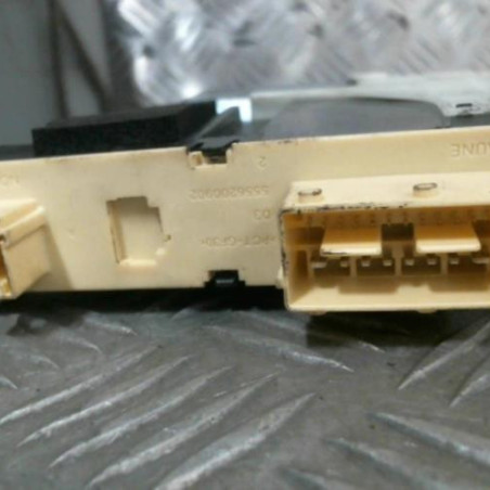 Leve vitre electrique avant droit CITROEN C4 1