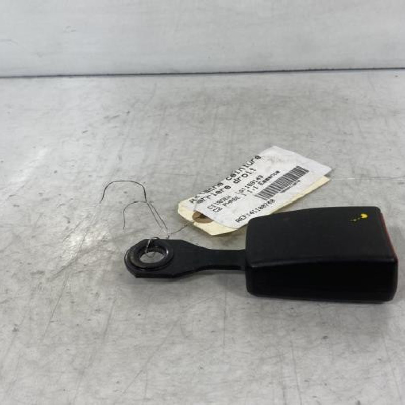 Attache ceinture arriere droit CITROEN C2 Photo n°3