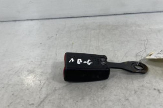 Attache ceinture arriere gauche CITROEN C2