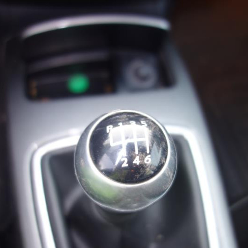 Boite a gants RENAULT LAGUNA 3 Photo n°11