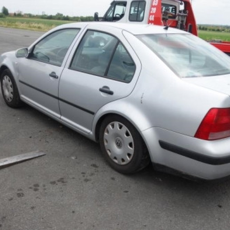 Feu arriere principal gauche (feux) VOLKSWAGEN BORA Photo n°7