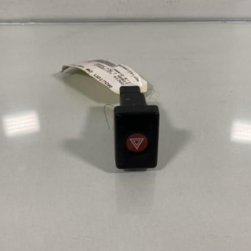 Bouton de warning DACIA LOGAN MCV 1 Photo n°1
