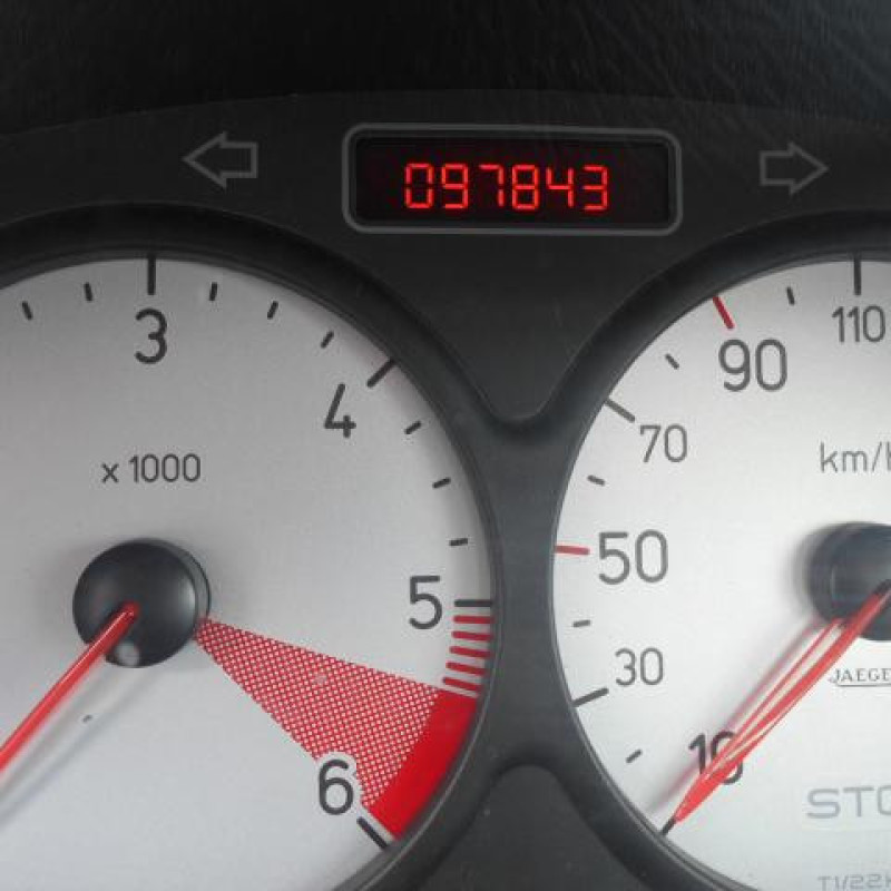 Leve vitre electrique avant droit PEUGEOT 206 Photo n°9