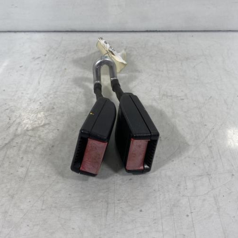 Attache ceinture arriere droit OPEL CORSA C Photo n°1