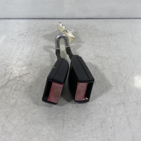 Attache ceinture arriere droit OPEL CORSA C Photo n°1