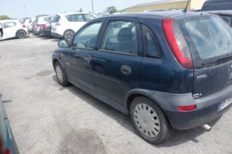 Attache ceinture arriere droit OPEL CORSA C