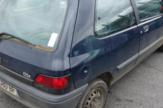 Custode arriere droit RENAULT CLIO 1