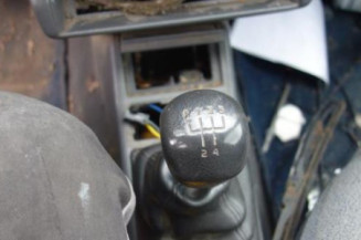 Custode arriere droit RENAULT CLIO 1