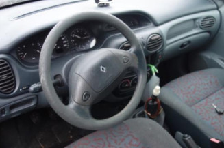 Porte avant droit RENAULT MEGANE 1