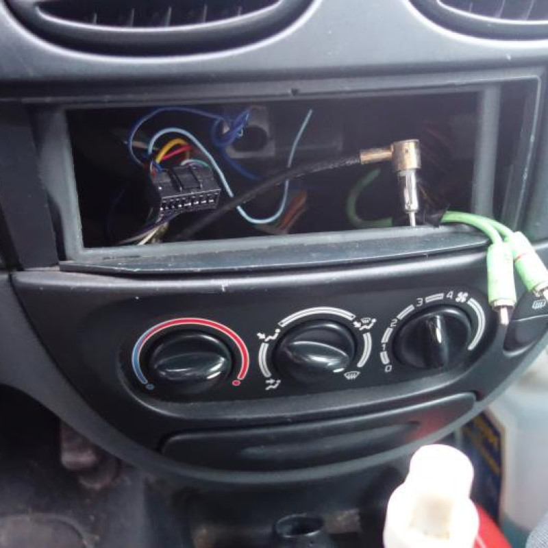 Porte avant droit RENAULT MEGANE 1 Photo n°9