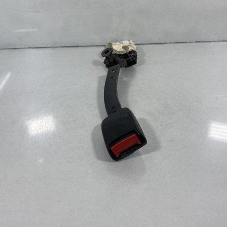 Attache ceinture avant droit VOLKSWAGEN GOLF 3 Photo n°1