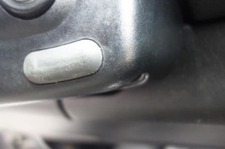 Attache ceinture avant droit VOLKSWAGEN GOLF 3