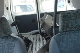 Serrure avant droit CITROEN BERLINGO 1
