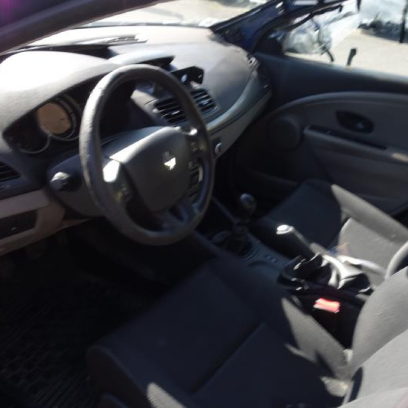 Air bag conducteur RENAULT MEGANE 3 Photo n°4