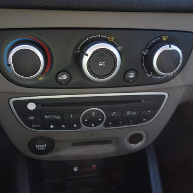 Air bag conducteur RENAULT MEGANE 3 Photo n°9