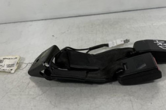 Attache ceinture arriere droit NISSAN QASHQAI 1