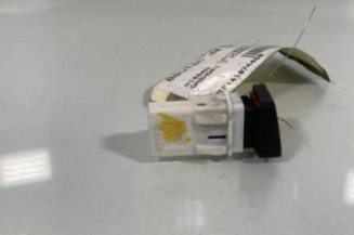 Bouton de warning NISSAN QASHQAI 1