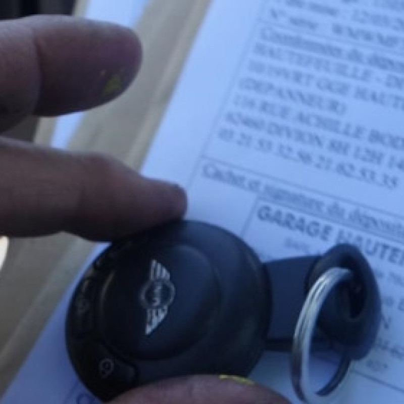 Bouton de warning MINI MINI 2 R56 Photo n°15