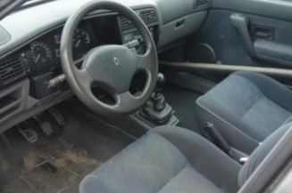 Porte arriere droit RENAULT R19