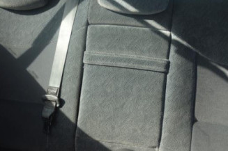 Pretensionneur de ceinture arriere gauche RENAULT LAGUNA 1