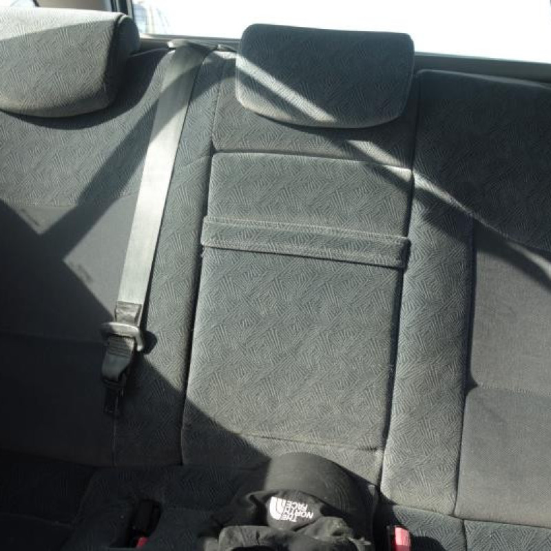 Pretensionneur de ceinture arriere gauche RENAULT LAGUNA 1 Photo n°8