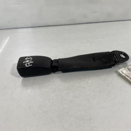 Attache ceinture arriere droit TOYOTA RAV4 3
