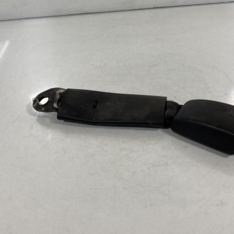 Attache ceinture arriere gauche TOYOTA RAV4 3 Photo n°3