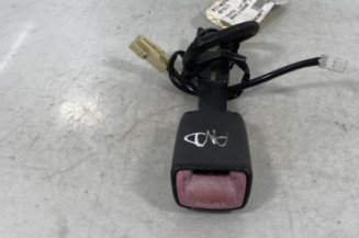 Attache ceinture avant droit TOYOTA RAV4 3