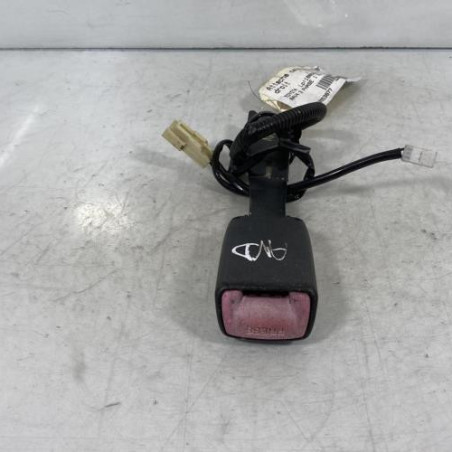 Attache ceinture avant droit TOYOTA RAV4 3