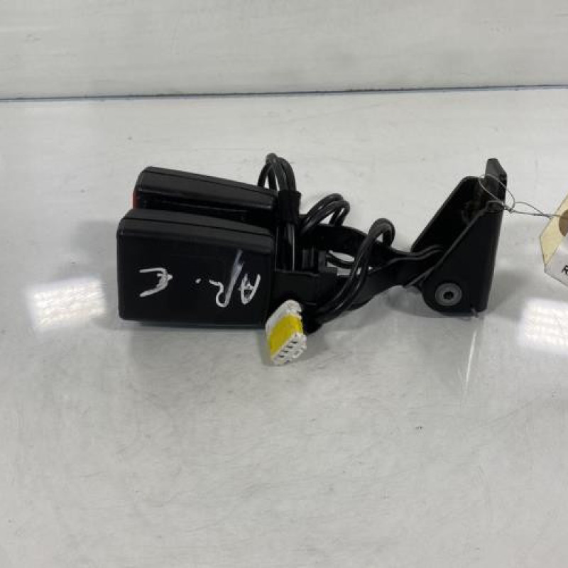 Attache ceinture arriere gauche CITROEN C5 2 Photo n°2