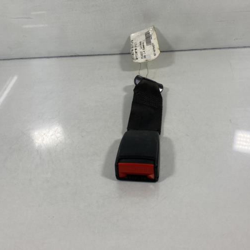 Attache ceinture arriere droit PEUGEOT 206 Photo n°1