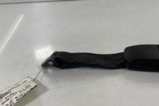 Attache ceinture arriere droit PEUGEOT 206