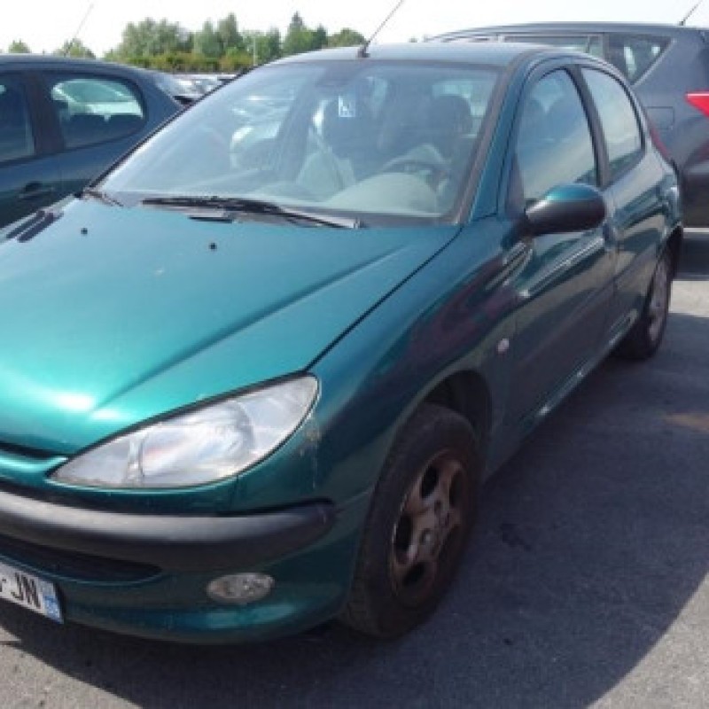 Attache ceinture arriere droit PEUGEOT 206 Photo n°4