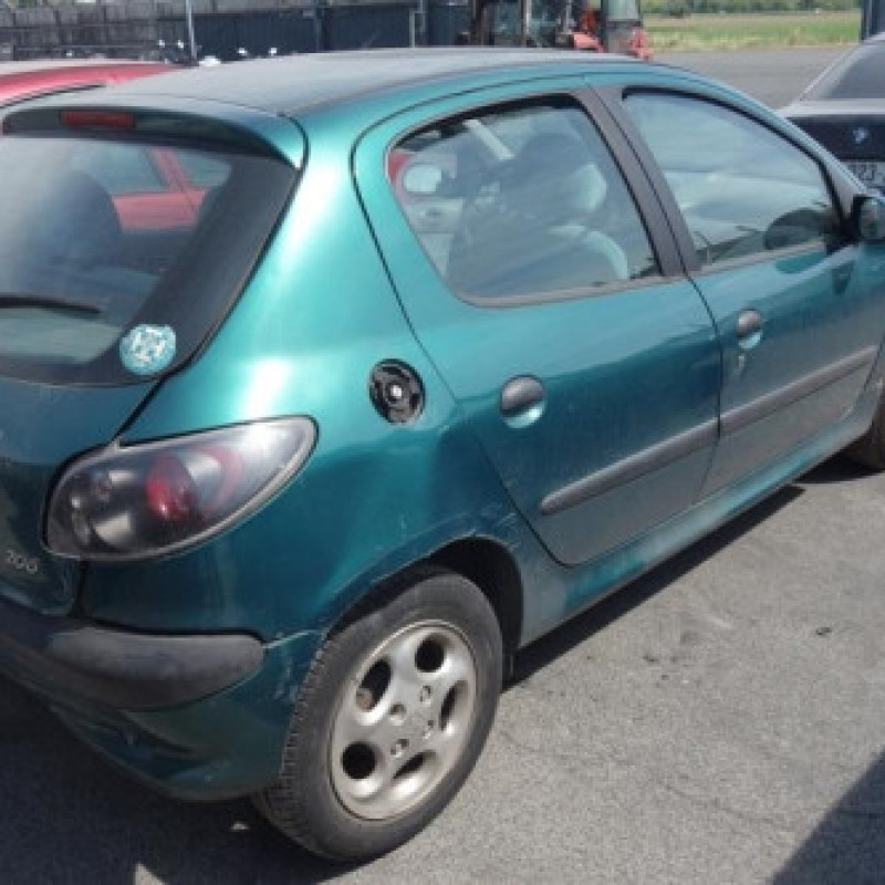Attache ceinture arriere droit PEUGEOT 206 Photo n°6