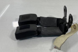 Attache ceinture arriere gauche MAZDA 2 1