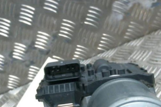 Moteur essuie glace avant droit PEUGEOT 3008 1