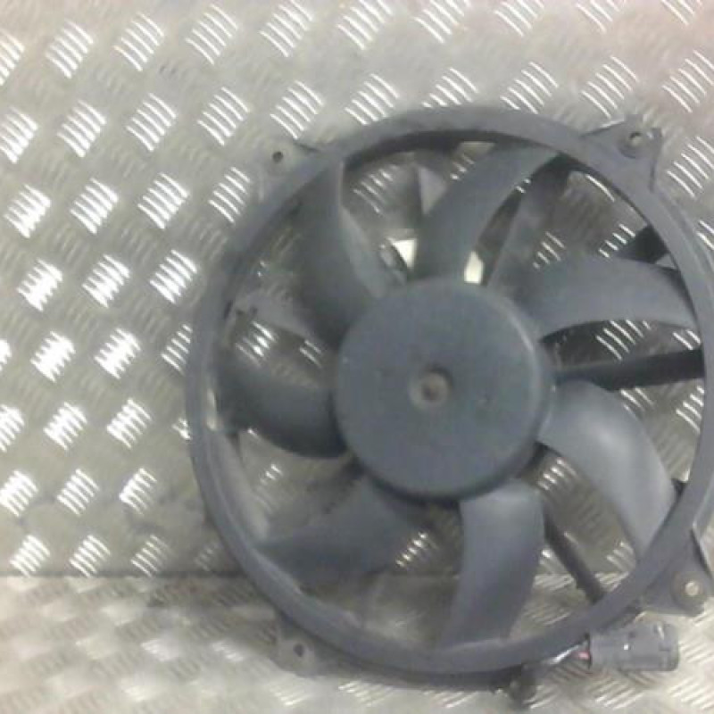 Moto ventilateur radiateur CITROEN C4 1 Photo n°2