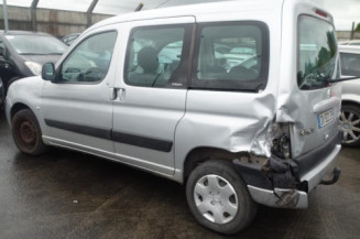 Charniere de capot CITROEN BERLINGO 1