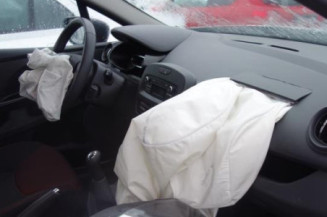 Poignee porte avant droit RENAULT CLIO 4