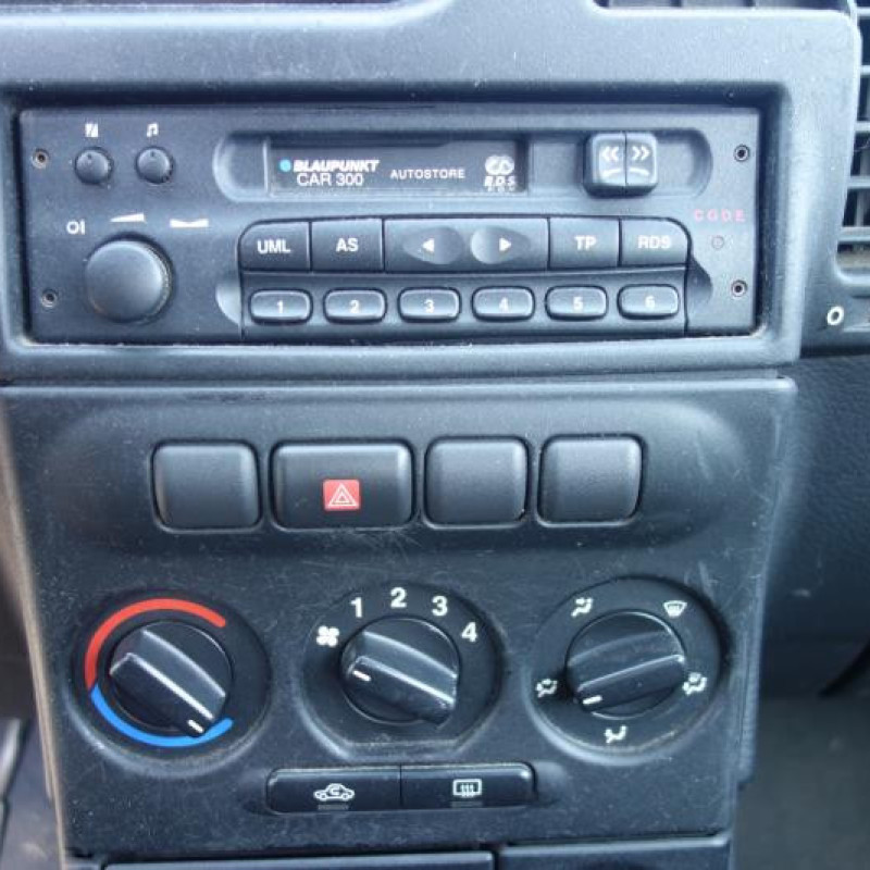 Ceinture arriere gauche OPEL ZAFIRA A Photo n°9