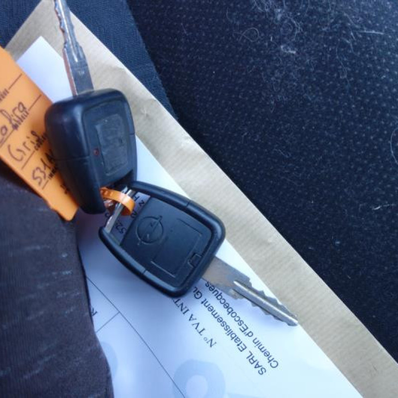 Ceinture arriere gauche OPEL ZAFIRA A Photo n°10