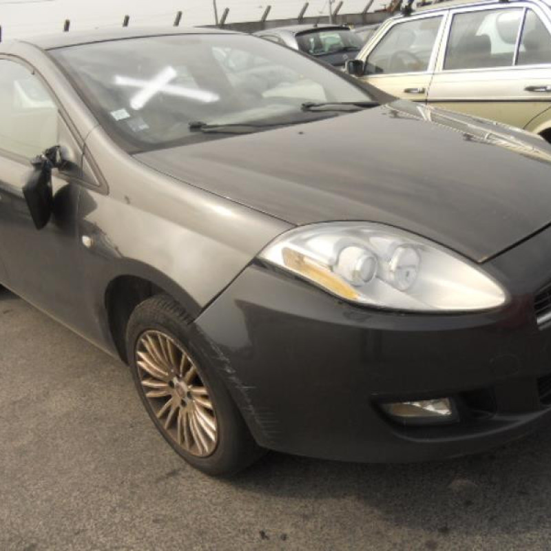 Attache ceinture avant droit FIAT BRAVO 2 Photo n°6