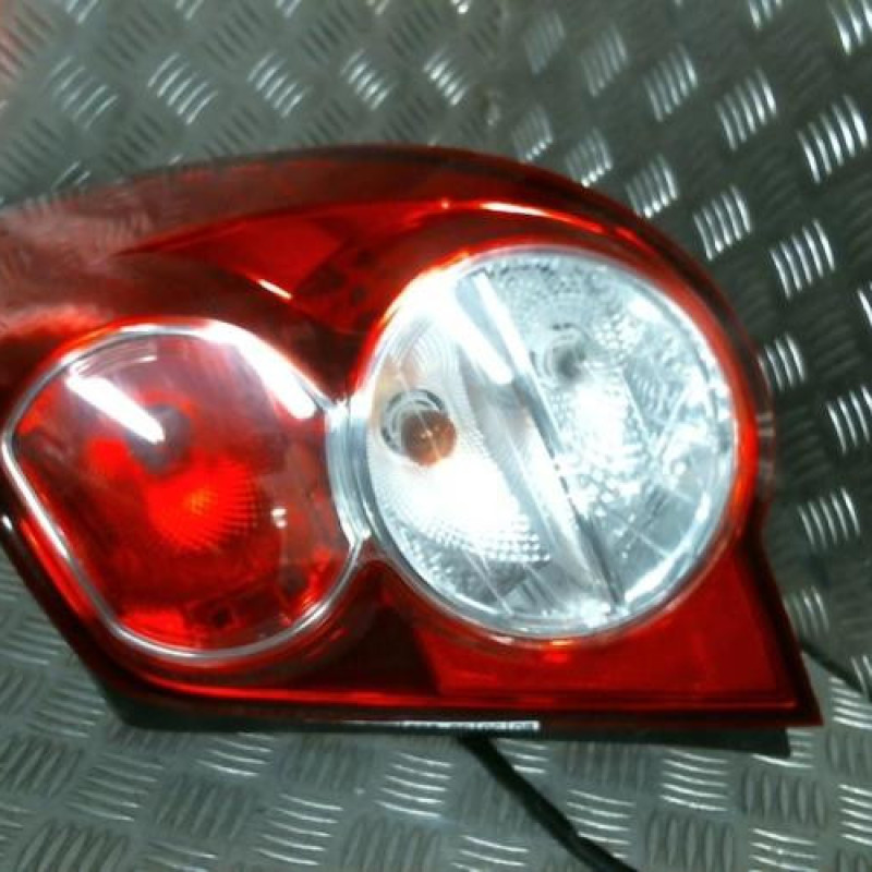 Feu arriere principal droit (feux) CHEVROLET AVEO 2 Photo n°1