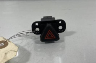 Bouton de warning CHEVROLET AVEO 2 Photo n°1