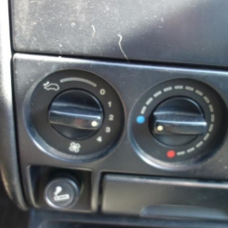 Ceinture arriere gauche CITROEN ZX Photo n°9